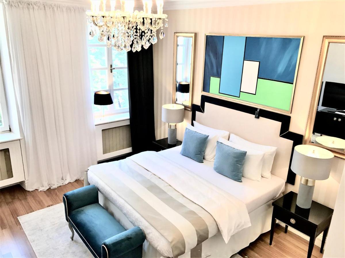 Luxury Suites & Apartments Mondrian Market Square II Варшава Экстерьер фото