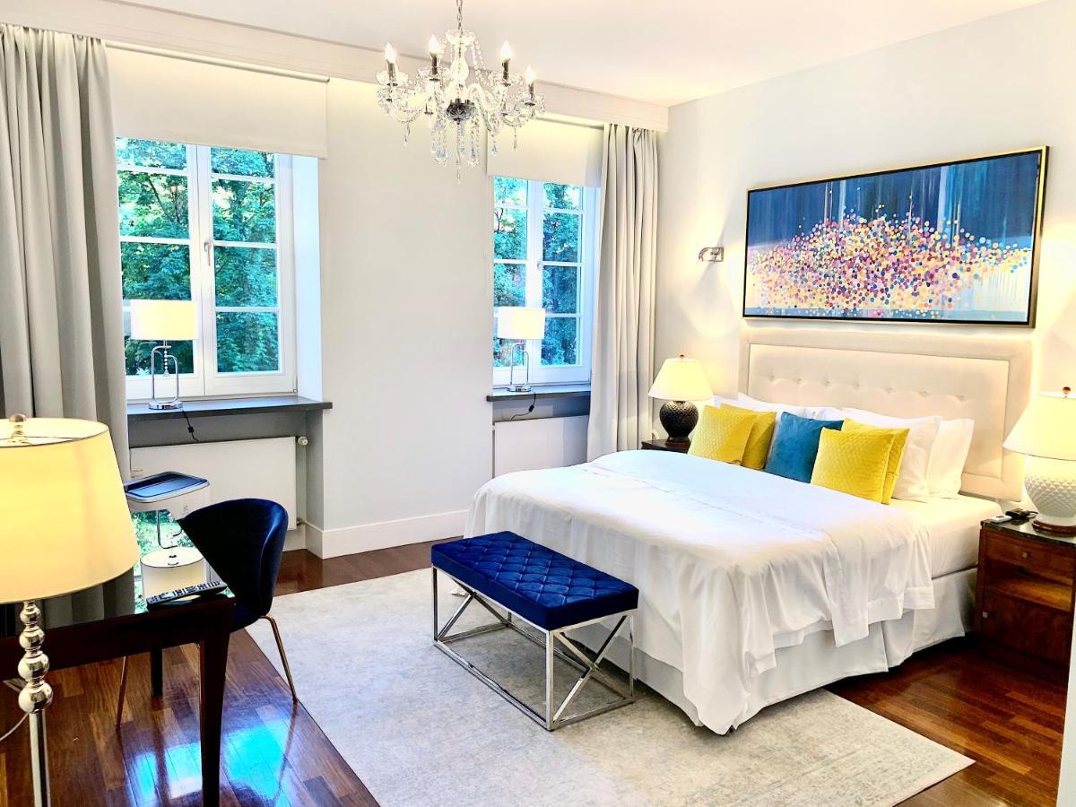 Luxury Suites & Apartments Mondrian Market Square II Варшава Номер фото