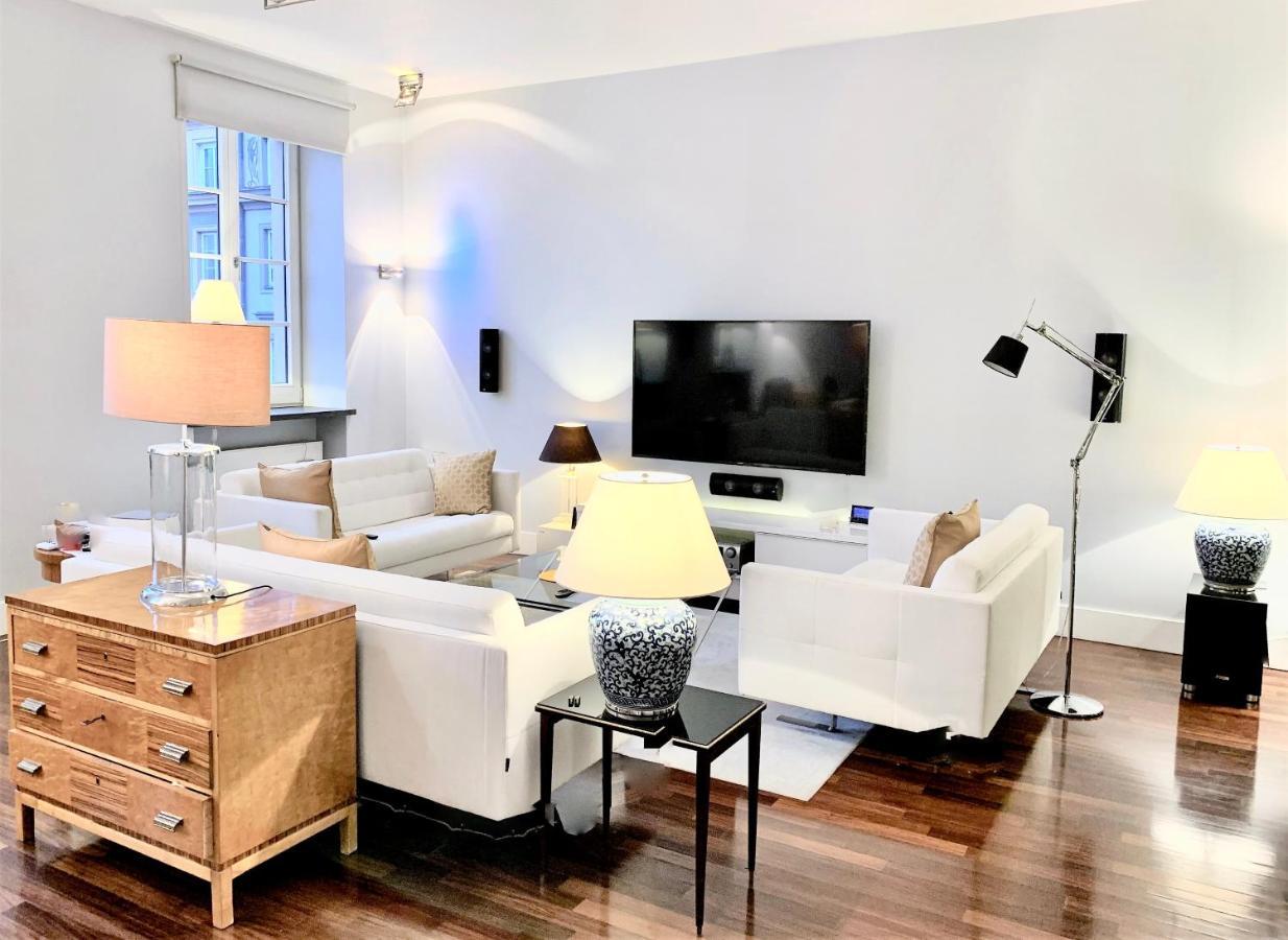 Luxury Suites & Apartments Mondrian Market Square II Варшава Номер фото